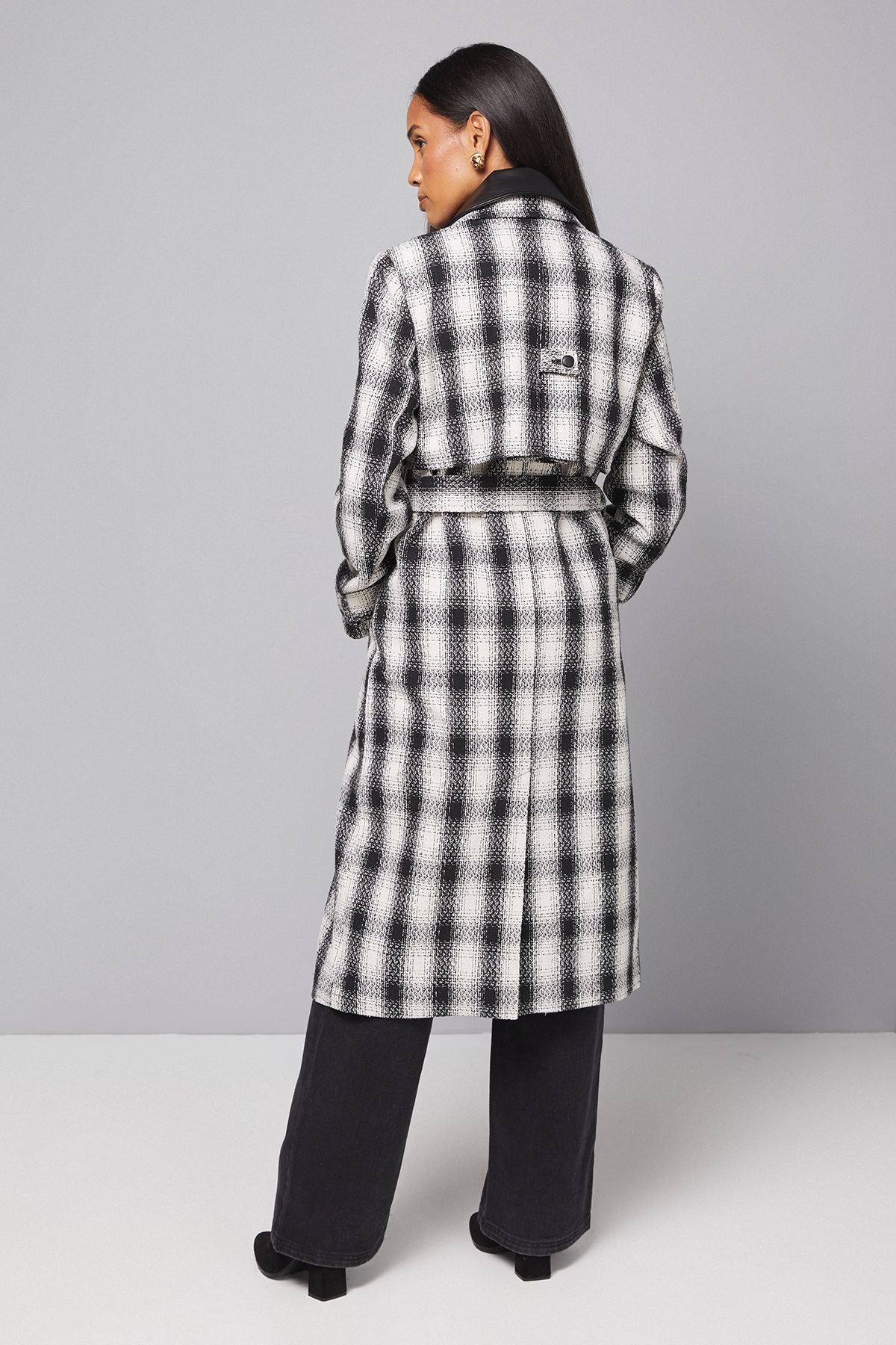 Wallis Wallis Women's Check Contrast Collar Trench Coat in Mono - 3