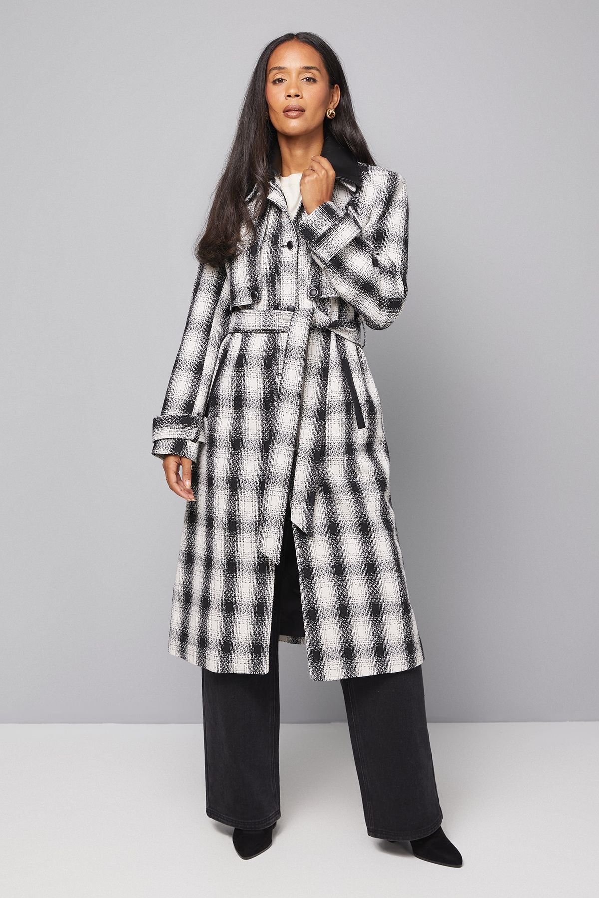 Wallis Wallis Women's Check Contrast Collar Trench Coat in Mono - 4
