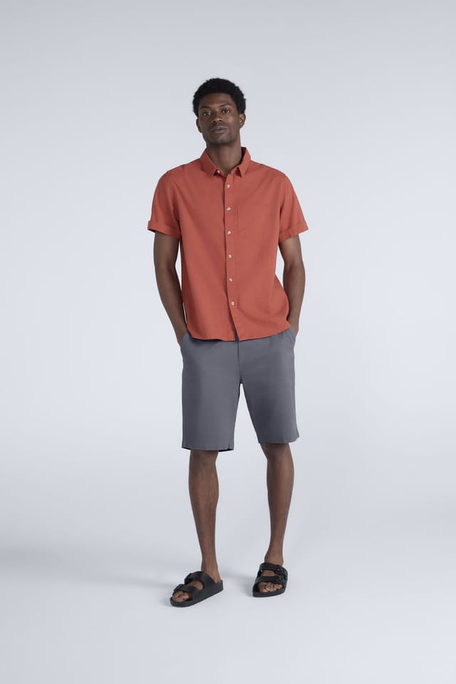 Animal Animal Men's 'Westbay' Lightweight Breathable Stretchy Soft Cotton Chino Shorts in Charcoal - 2