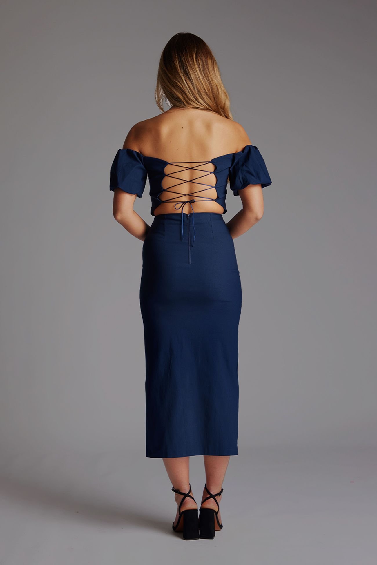 Vesper Vesper Women's Bardot Lace Up Back Midaxi Dress In Navy - 4