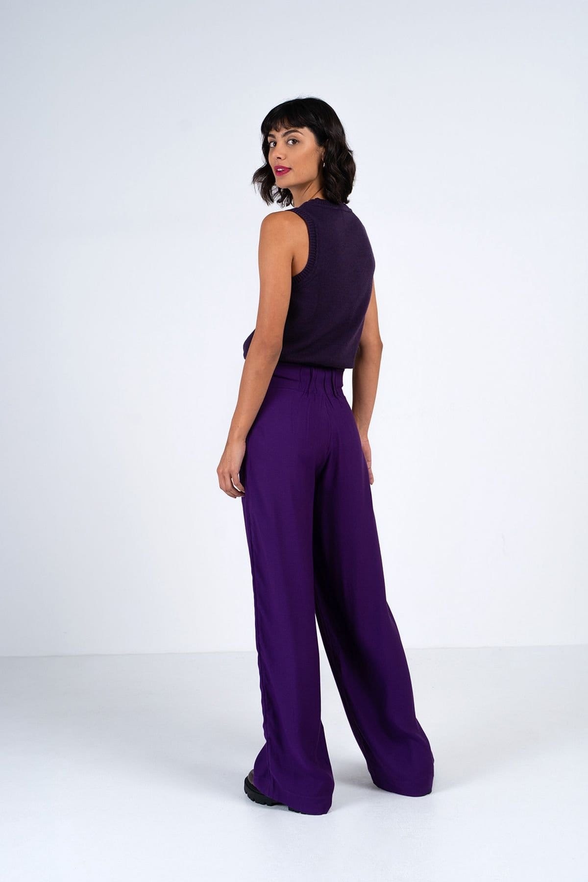 Kettlewell Kettlewell Women's Selena Satin Trousers in Aubergine - 4