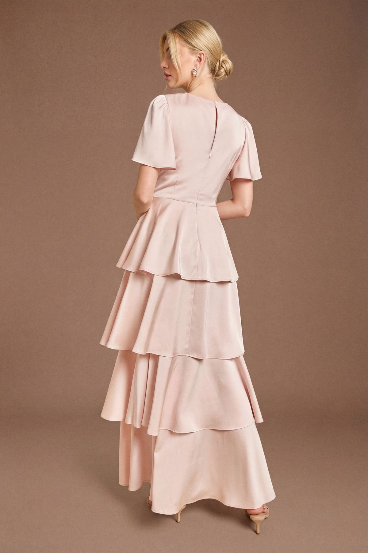 Oasis Oasis Women's Satin Twist Front Tiered Bridesmaid Maxi Dress in Blush - 3