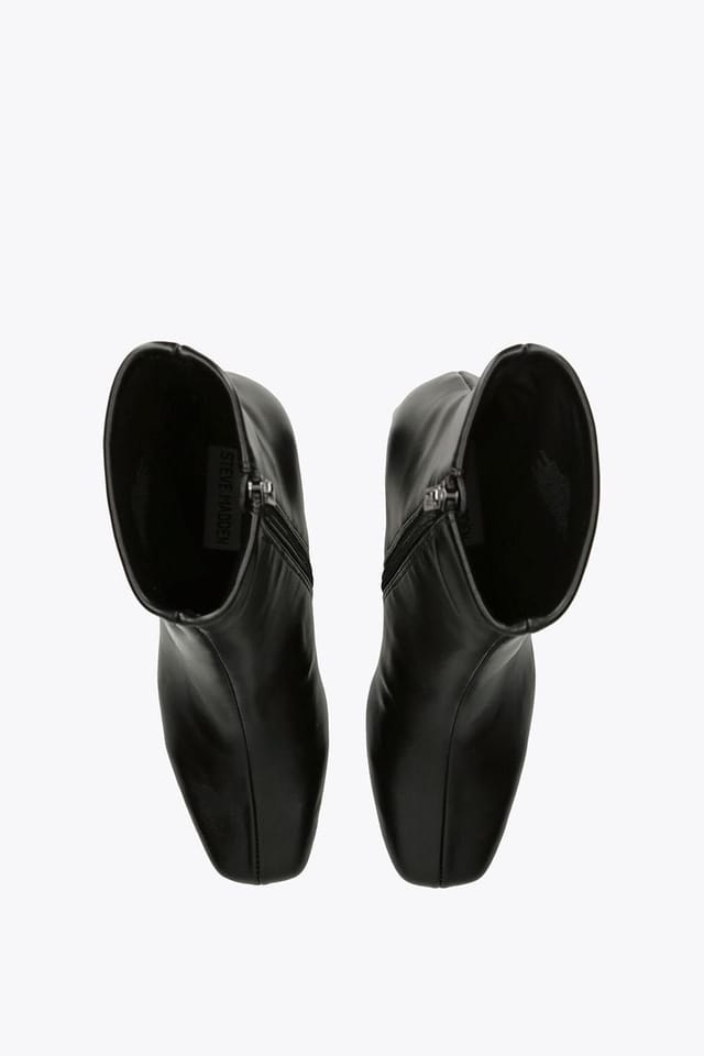 Steve Madden STEVE MADDEN Women's 'Hurst Black' Leather Boots in Black - 2