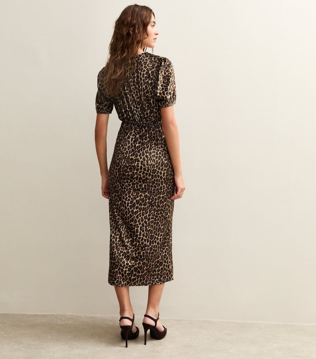 New Look Women's Brown Velvet Animal Print Midi Dress New Look - 4