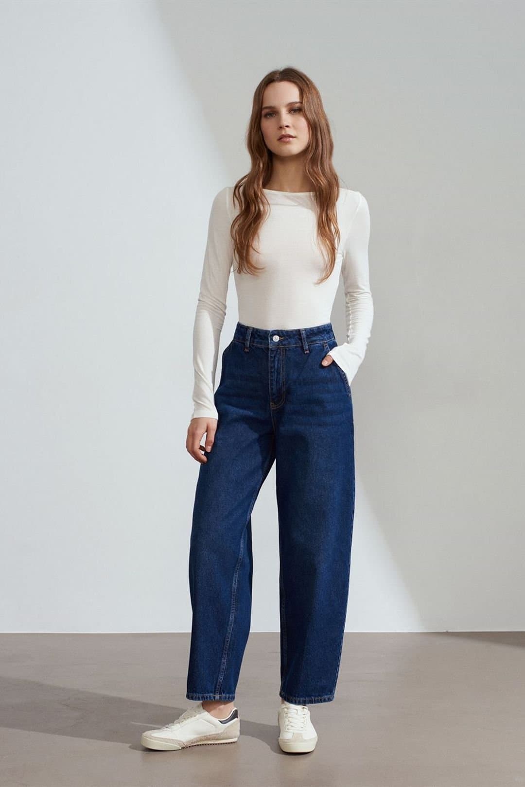 Dilvin Dilvin Women's High-Waist Wide-Leg Jeans in Dark Indigo