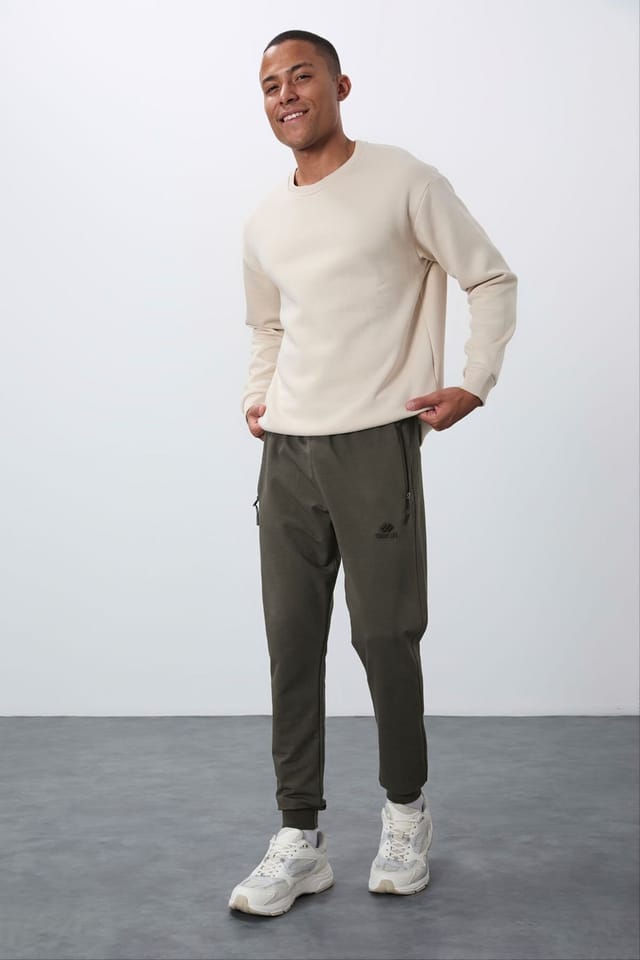 Tommy Life Tommy Life Men's Jogger Sweatpants With Zip Pocket in Olive - 2