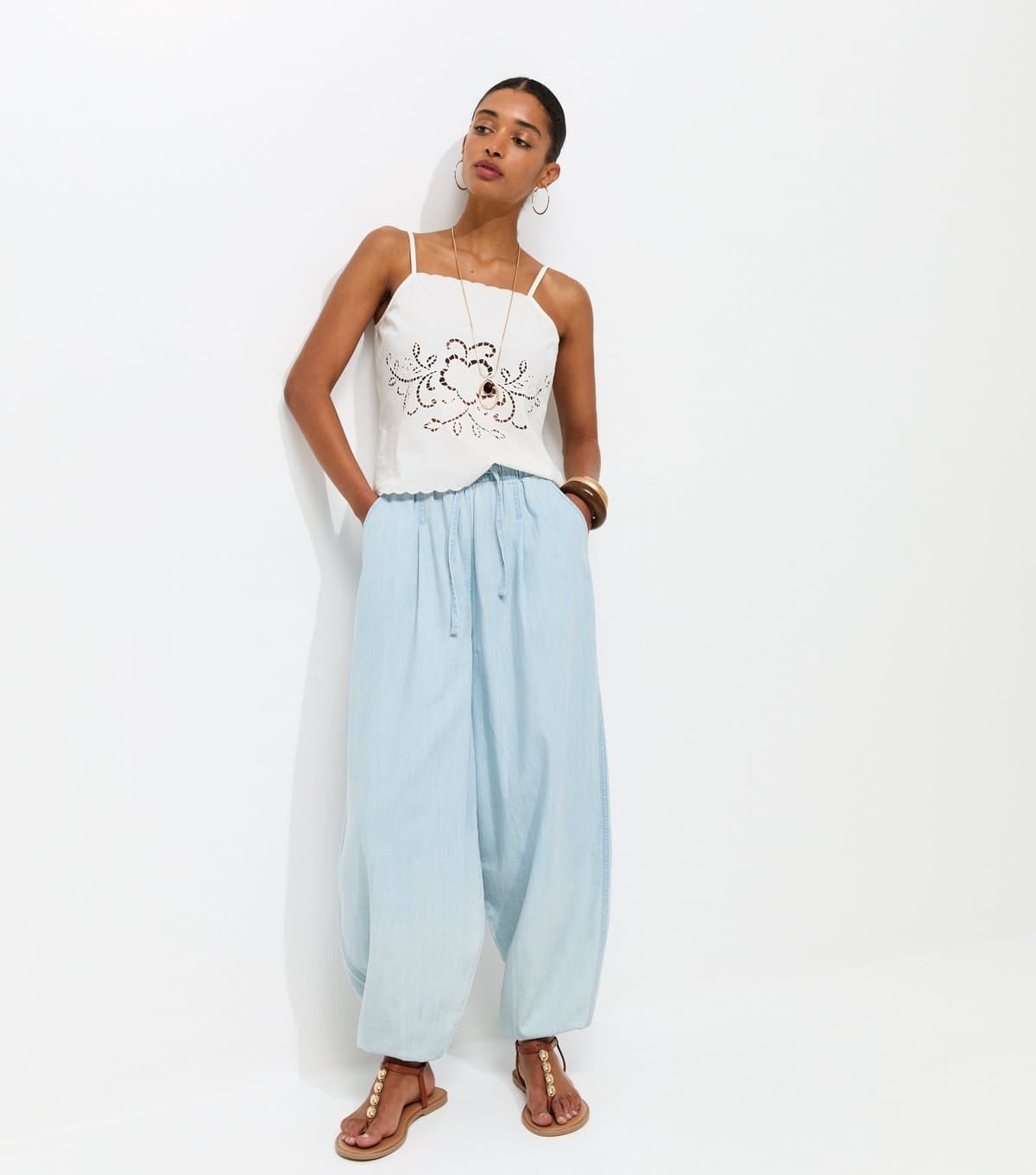 New Look Women's Light Blue Denim Tapered Balloon Leg Trousers New Look