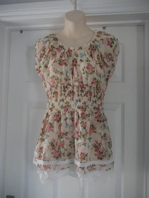 Carbon Carbon Blouse Ladies Size 10 Cream Floral Lace Hem Chiffon Top Summer BNWT New