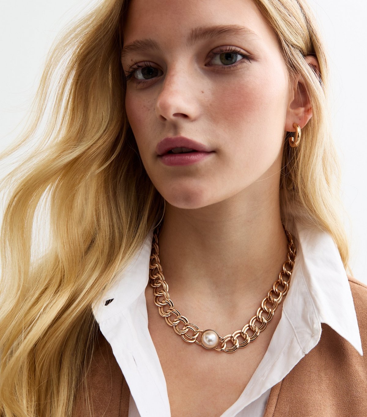 New Look Gold Tone Faux Pearl Curb Chain Necklace New Look - 2