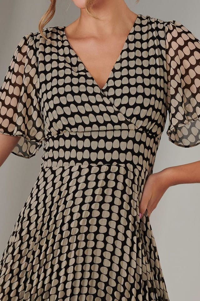 Jolie Moi Jolie Moi Women's Chiffon Pleated Wrap Midaxi Dress in Natural - 3