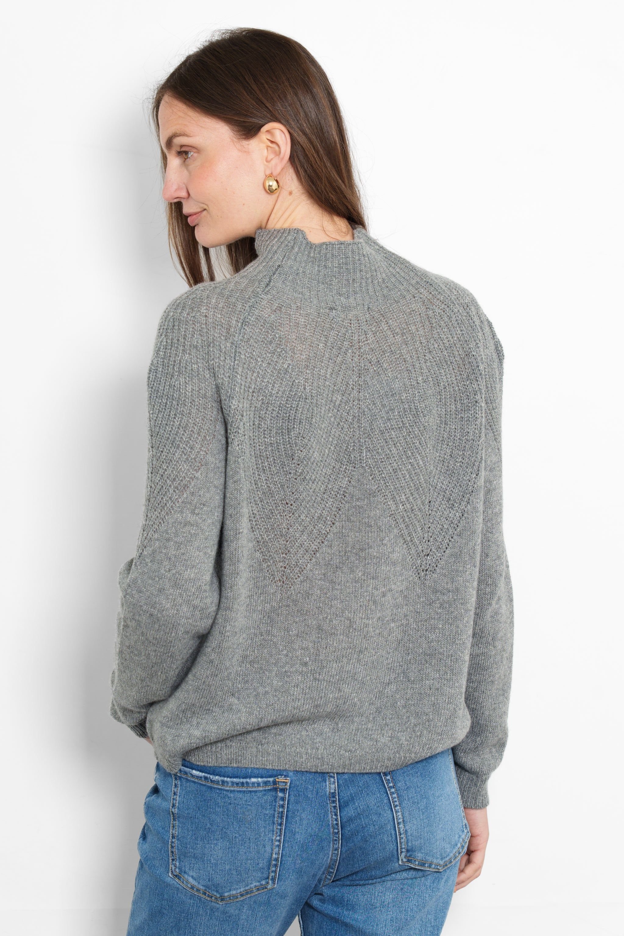 Sarta Sarta Women's Mallory Cashmere Blend Ribbed Knitted Jumper in Grey - 2