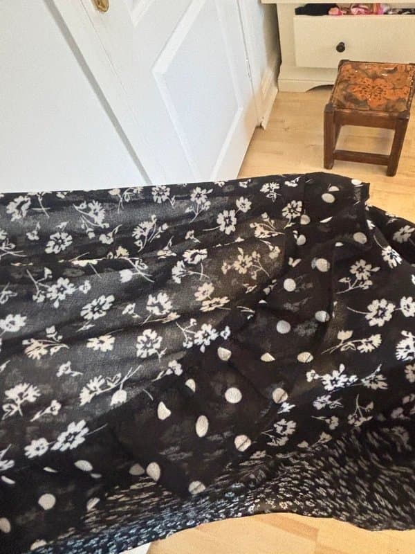 Dorothy Perkins Lovely ditsy chiffon dress from Dorothy Perkins size 22