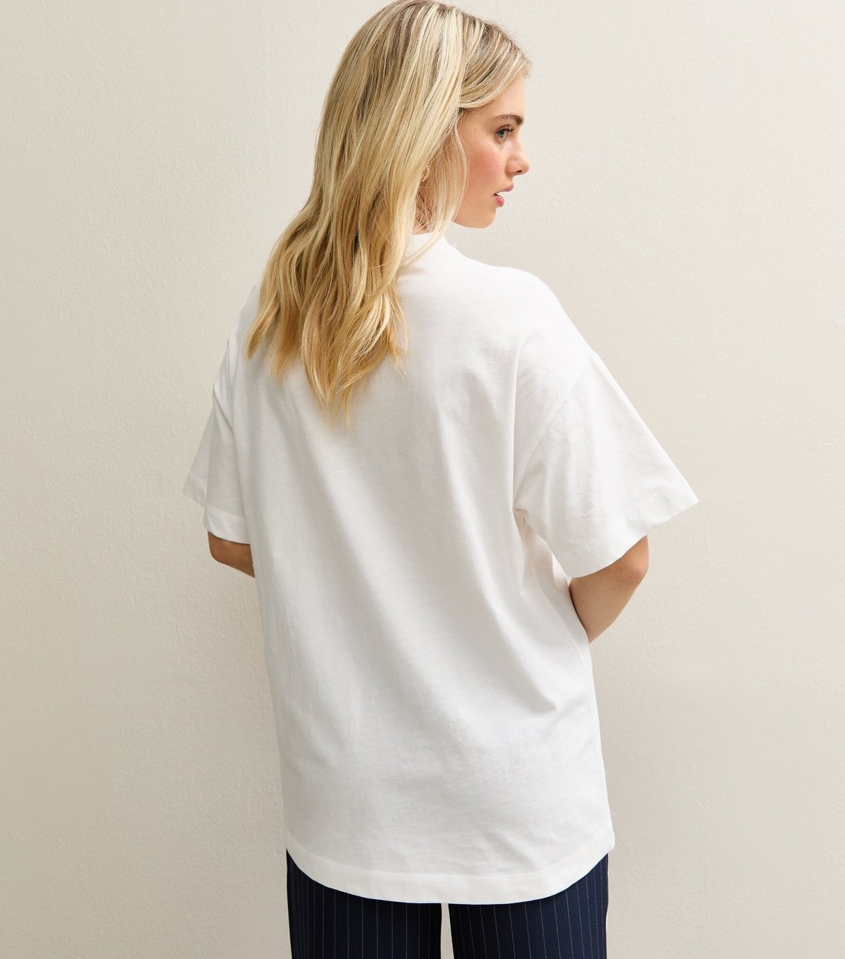 New Look Women's White Cotton Oversized Crew Neck T-Shirt New Look - 4