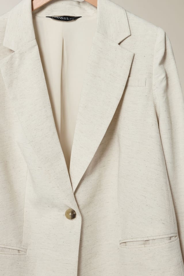 Evans Evans Women's Plus Size Linen Blazer in Natural - 3