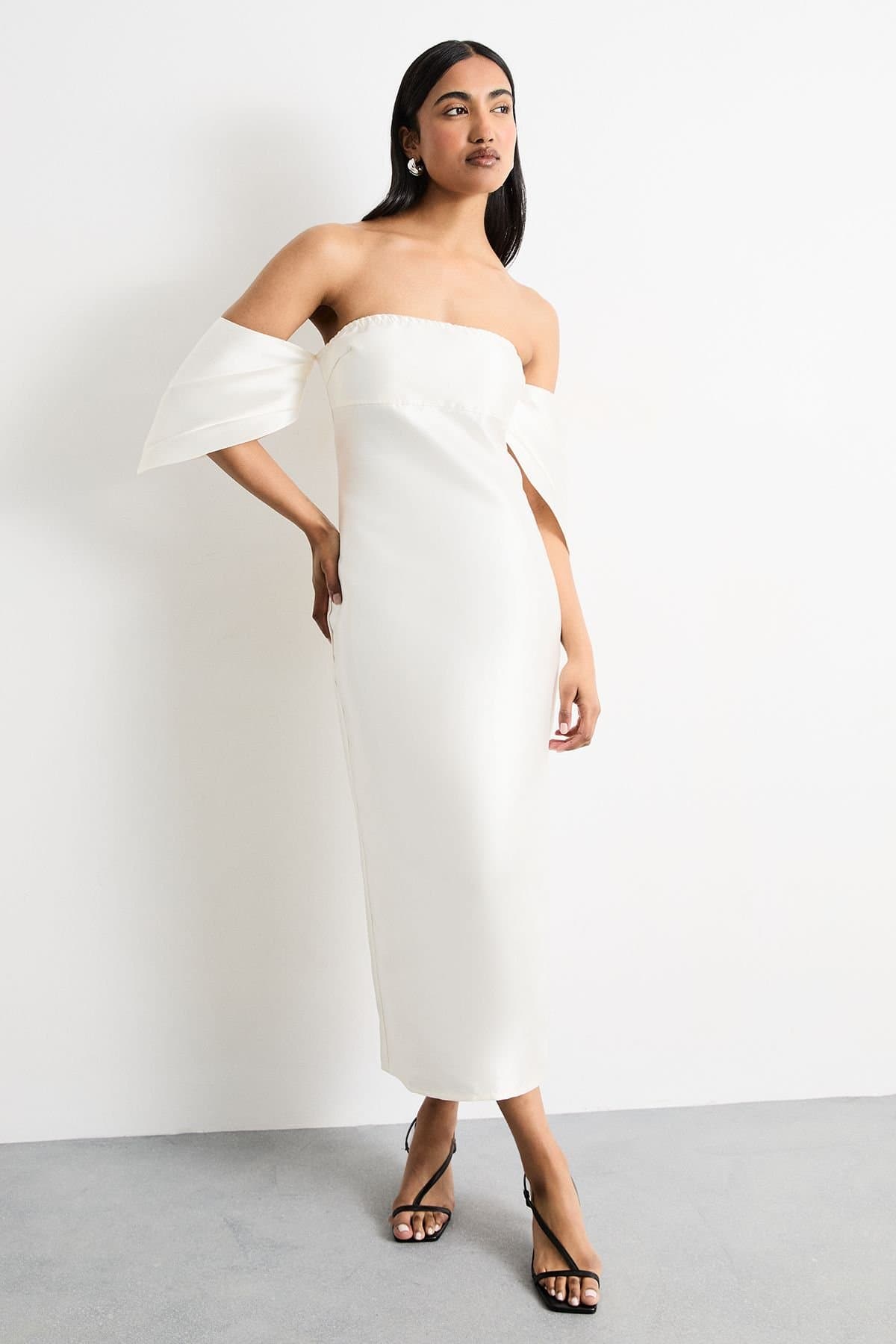 Warehouse Warehouse Women's Structured Puff Sleeve Bardot Midi Dress in Ivory
