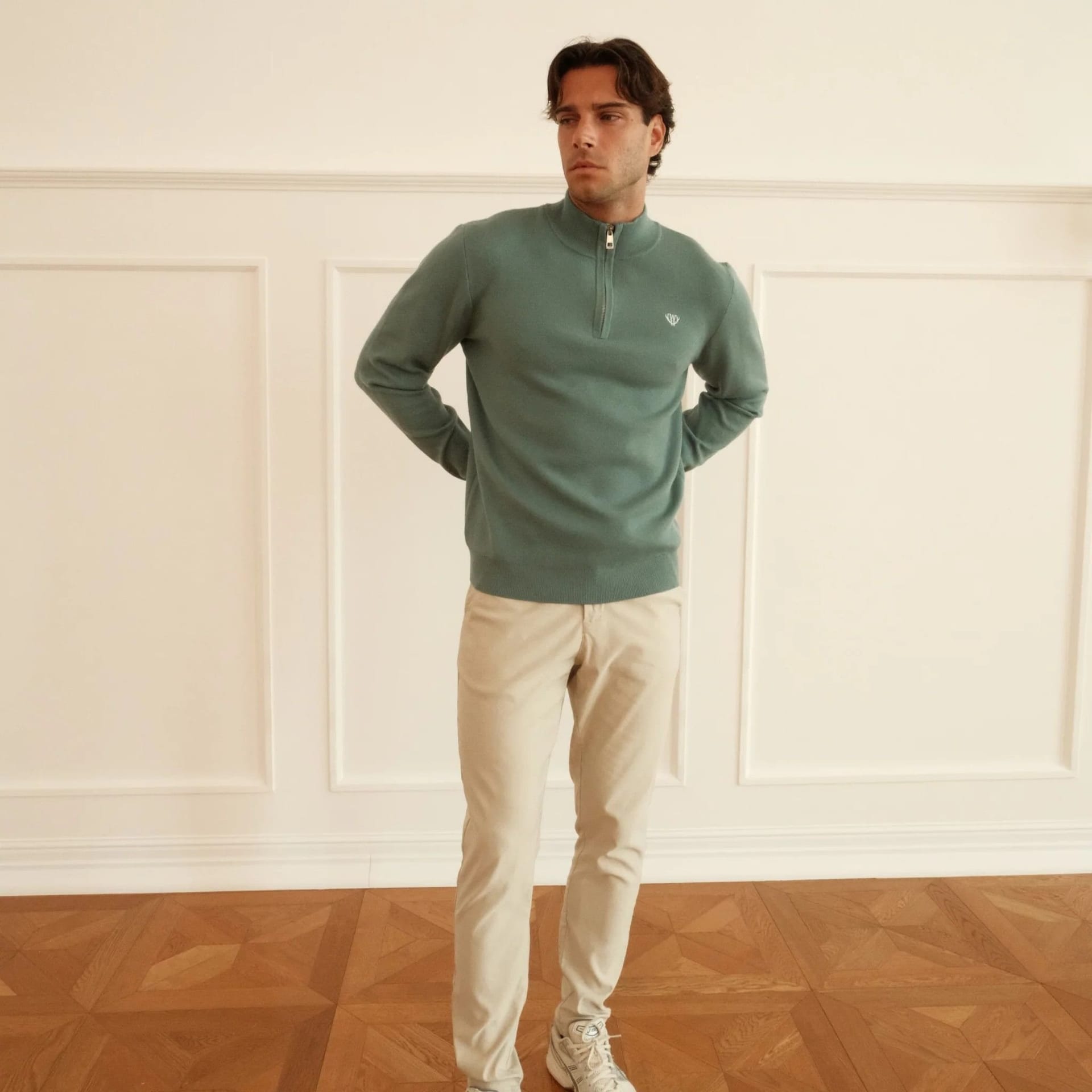 Walker & Hunt Walker & Hunt Men's Huxley Quarter Zip in Green - 4