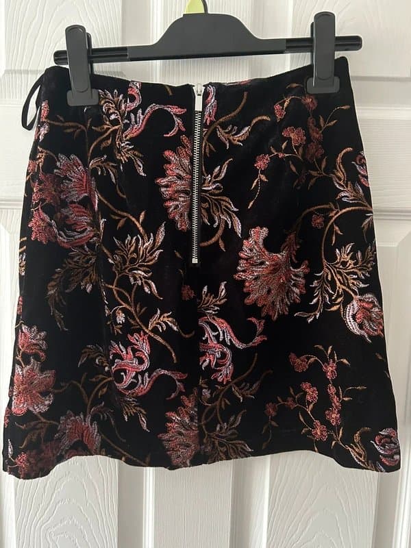 New Look New look embroidered skirt