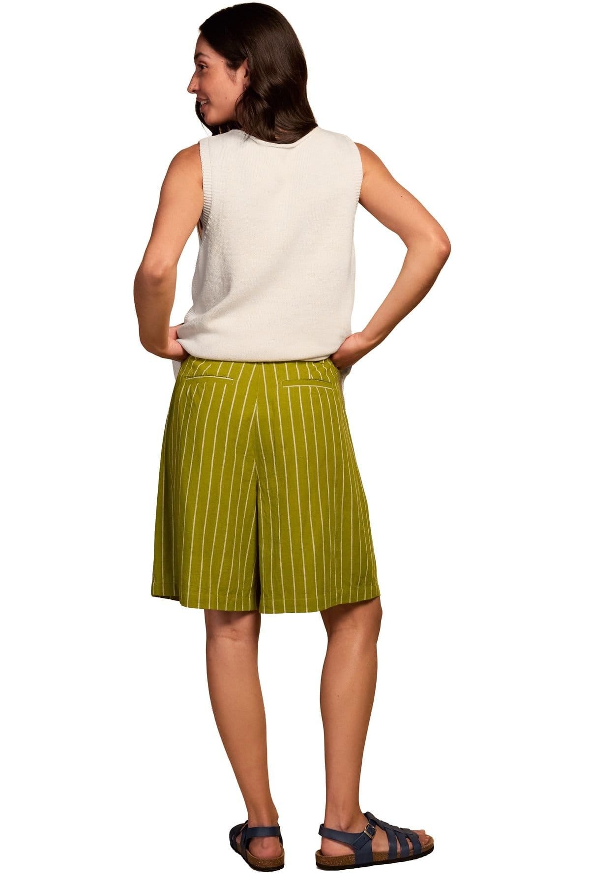 Celtic & Co Celtic & Co Women's Sleeveless Knitted Vest Top in Warm White - 4