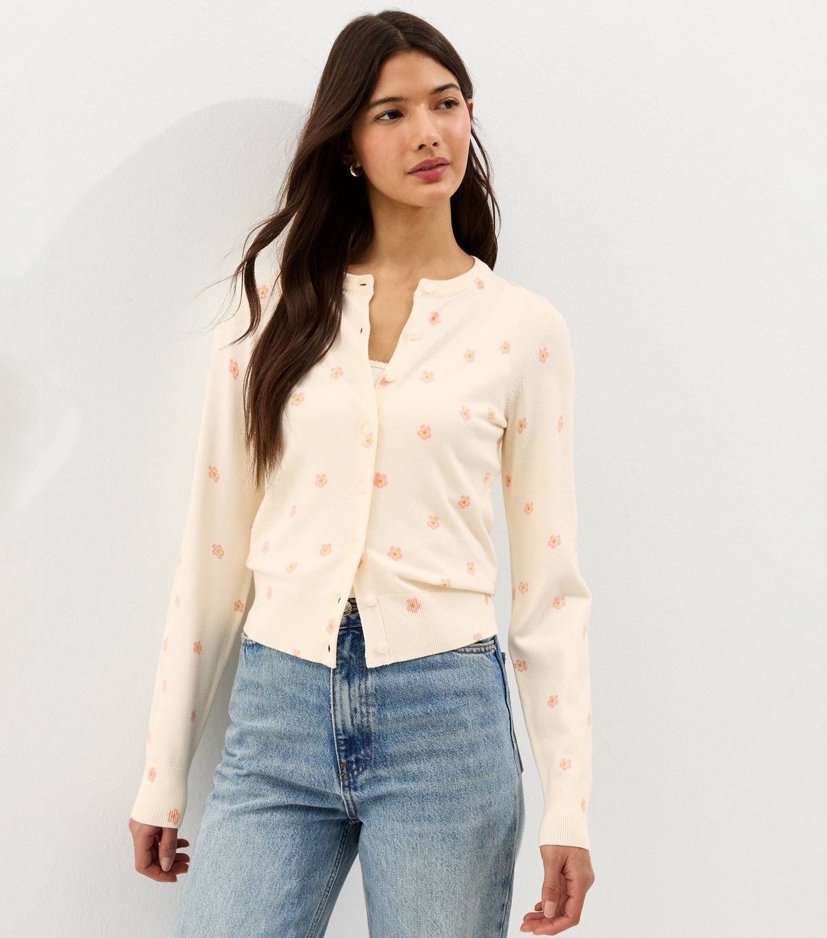 New Look Women's Cream Lightweight Floral Crew Neck Cardigan New Look - 2