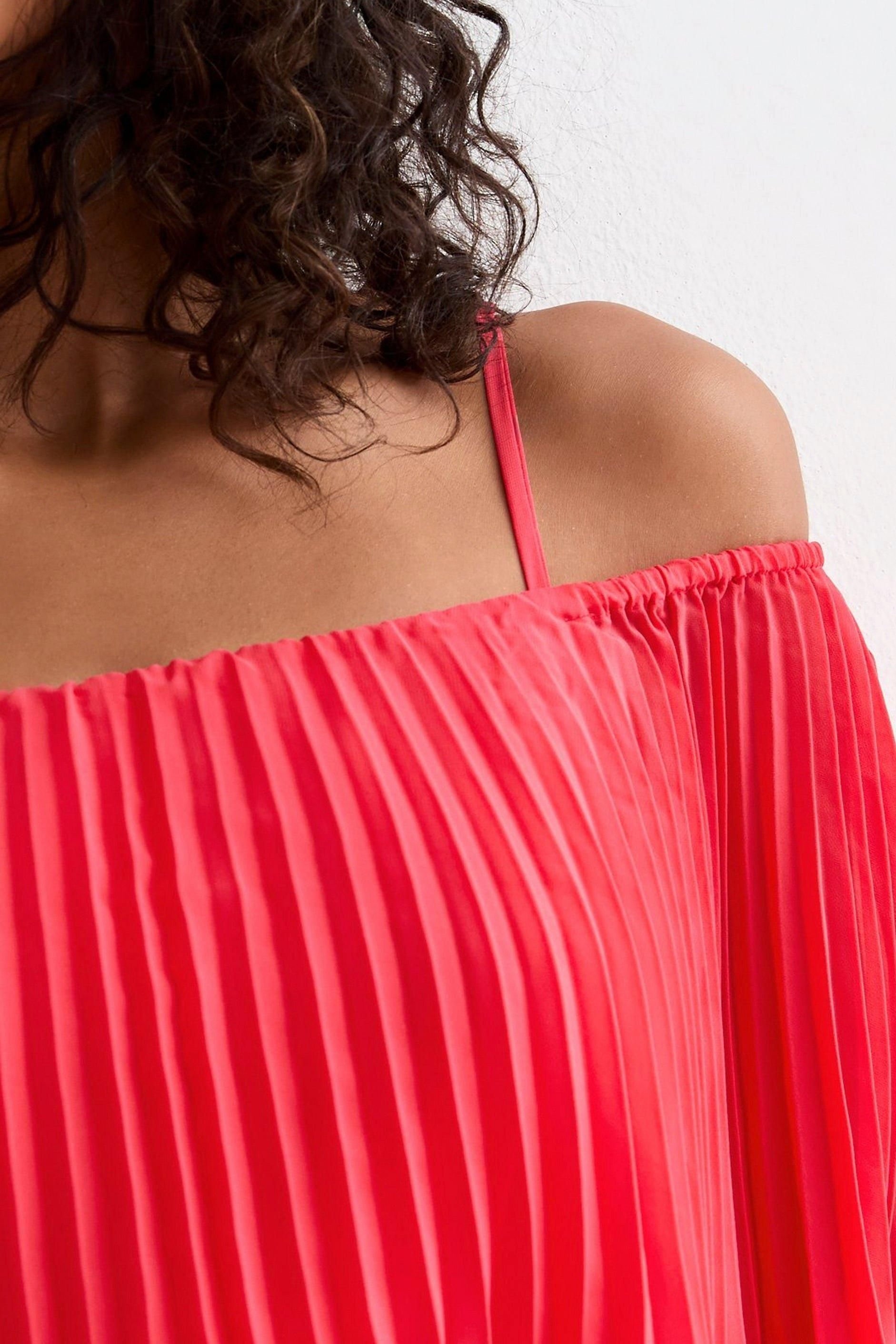 Cutie London Cutie London Women's Pleated Bardot Midaxi Dress in Red - 3