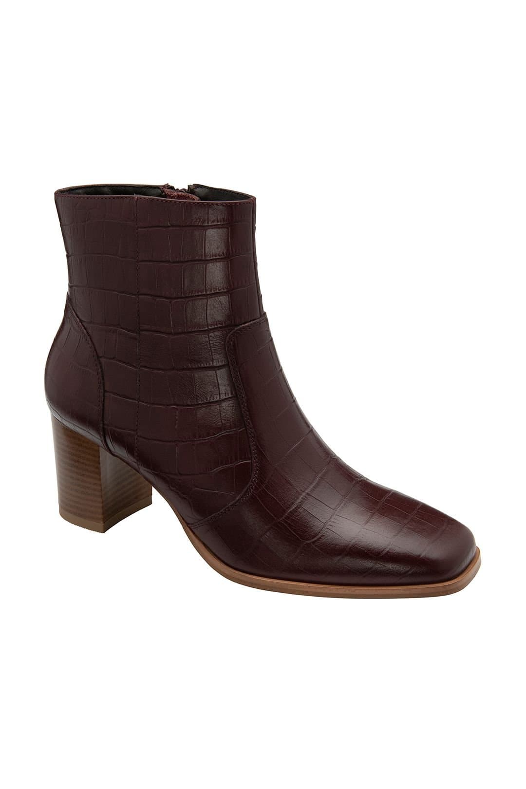 Ravel Ravel Women's 'Louth' Leather Ankle Boots in Burgundy