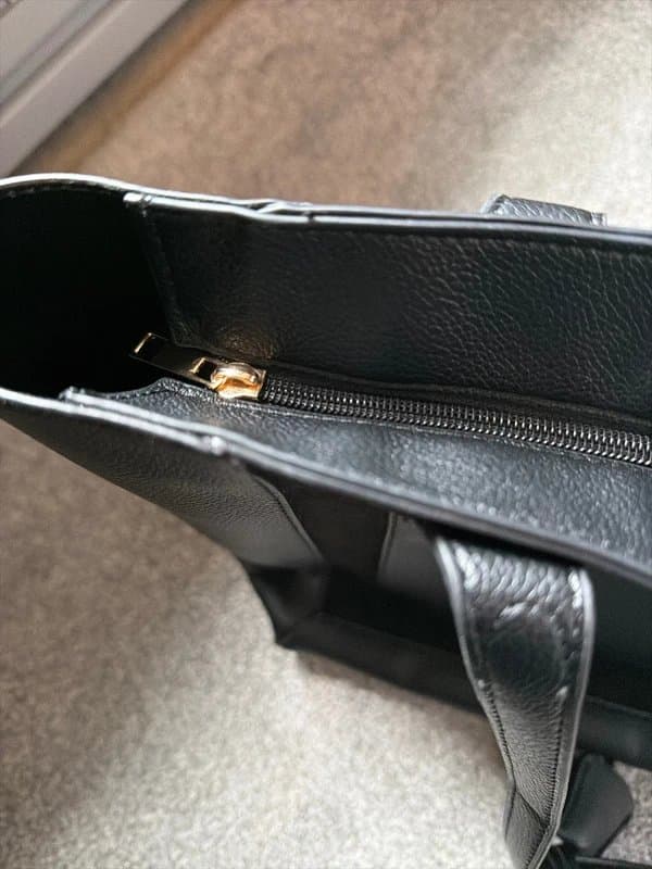 New Look New look black faux leather and suede tote bag