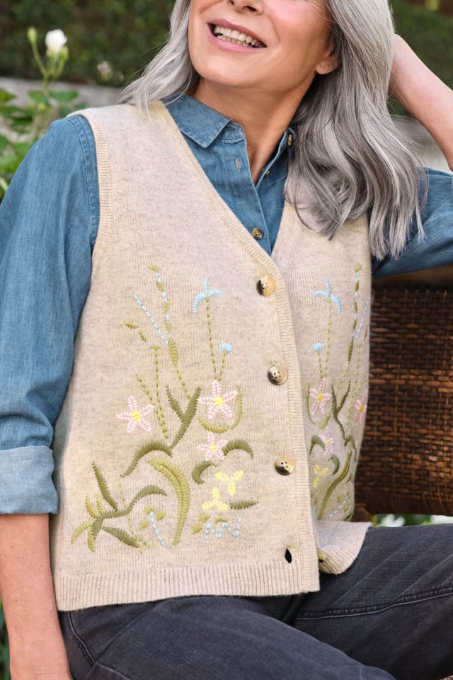 WoolOvers WoolOvers Women's Embroidered Waistcoat - 3