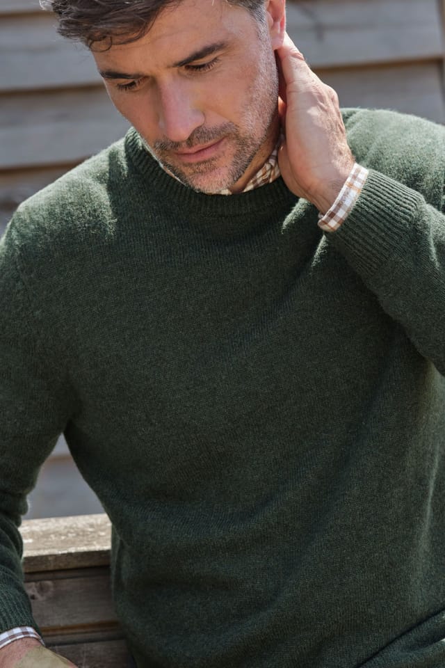 WoolOvers WoolOvers Men's Lambswool Classic Crew Jumper in Dark Olive - 2