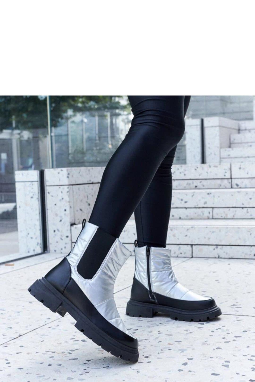 Love Lace Love Lace Women's Galvani Metallic Insulated Snow Boots With Side Zipper Ankle in Silver