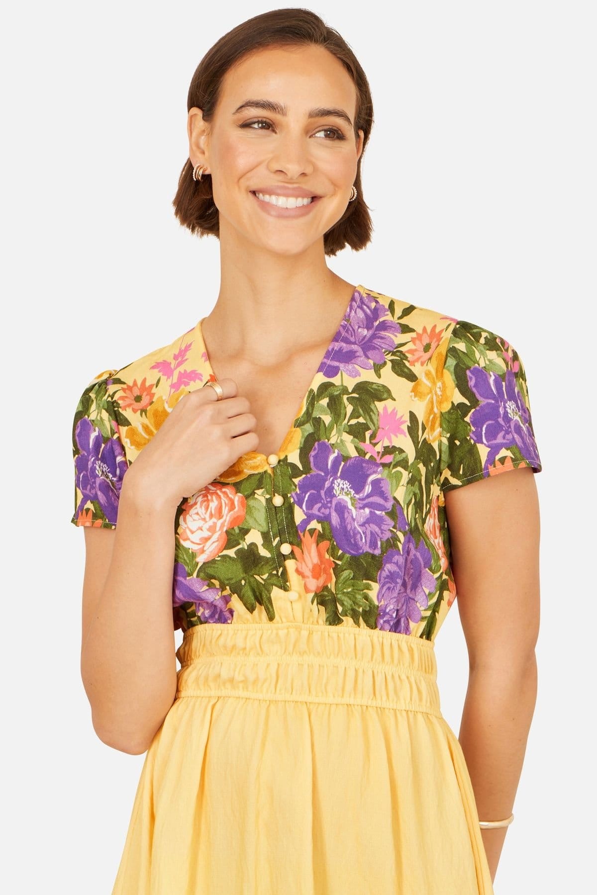 Yumi Yumi Women's Floral Mirror Print Viscose Midi Dress in Bright Yellow - 4