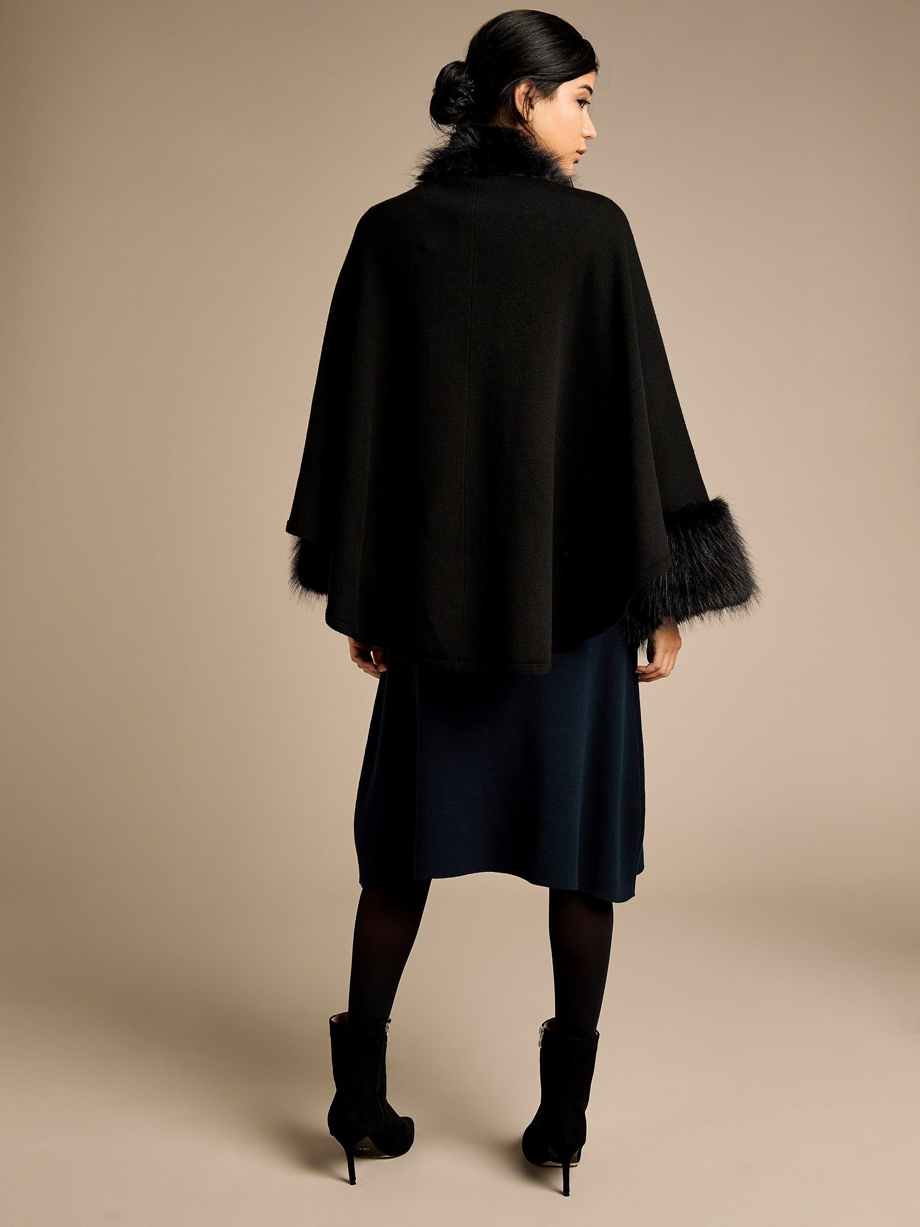 GWD by GEORGE W. DAVIES GWD by GEORGE W. DAVIES Women's GWD Sammy Knitted Jacket in Black - 3