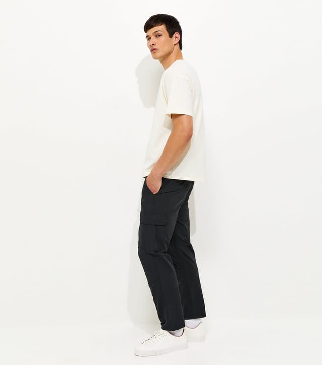 New Look Men's Black Regular Cotton Rich Cargo Trousers New Look - 2