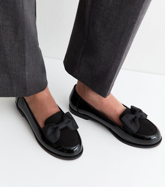 New Look Women's Wide Fit Black Faux Patent Leather Bow Loafers Vegan New Look - 2