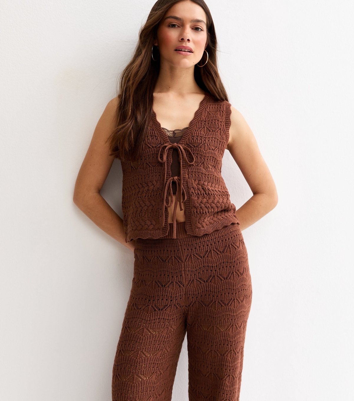 New Look Women's Petite Brown Cotton Rich Crochet-Look Knit Tie Front Waistcoat New Look - 2