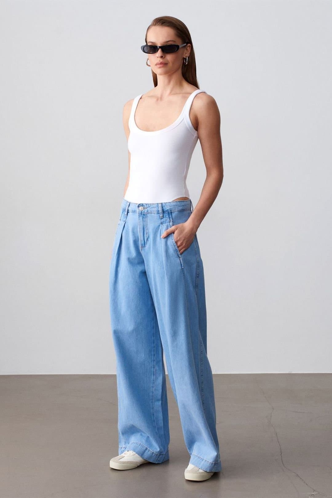 Dilvin Dilvin Women's High-Waist Wide-Leg Cotton Denim Jeans in Mid Blue
