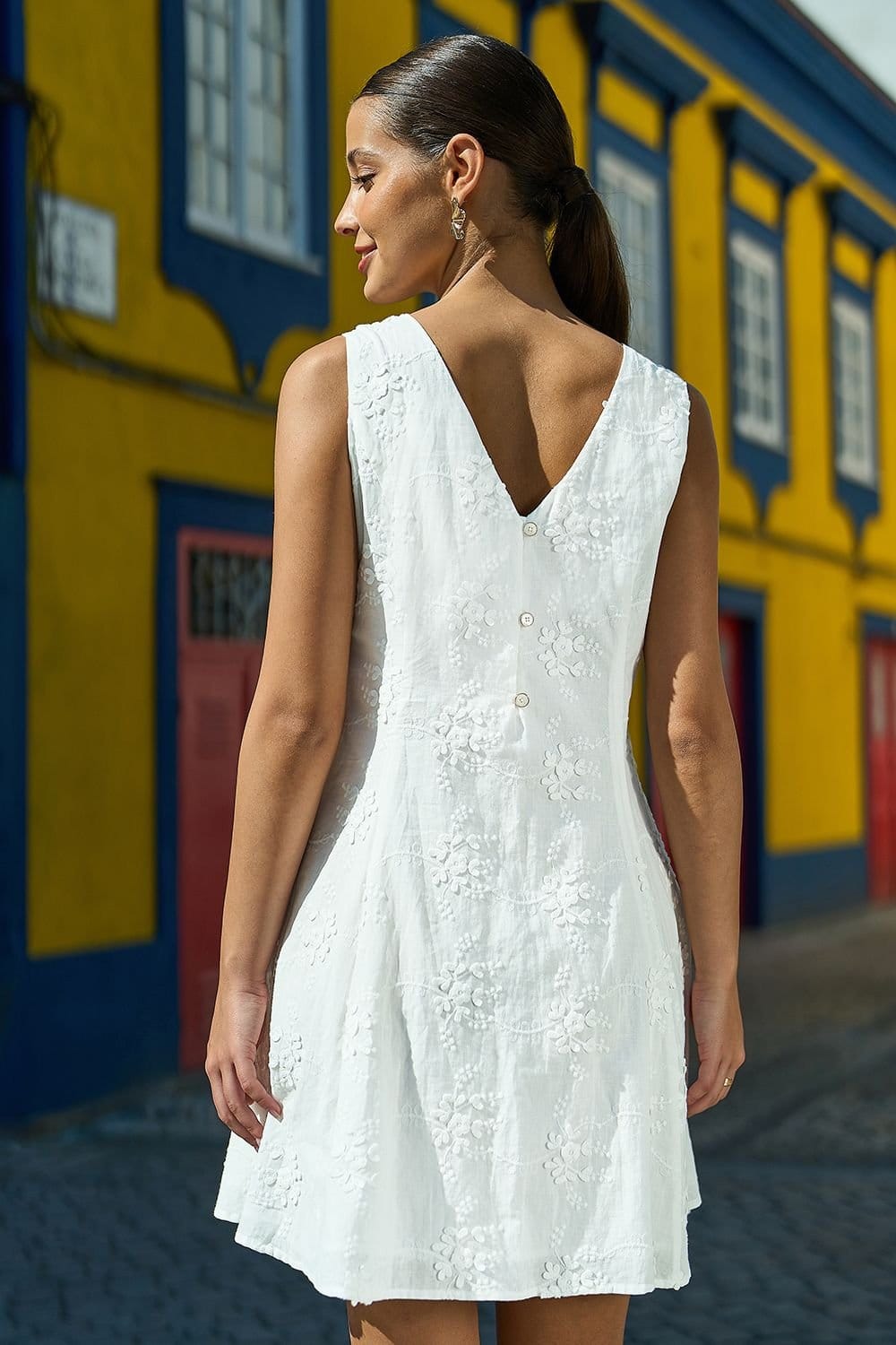 Yumi Yumi Women's White Cotton Applique Flower Swing Shift Dress - 4