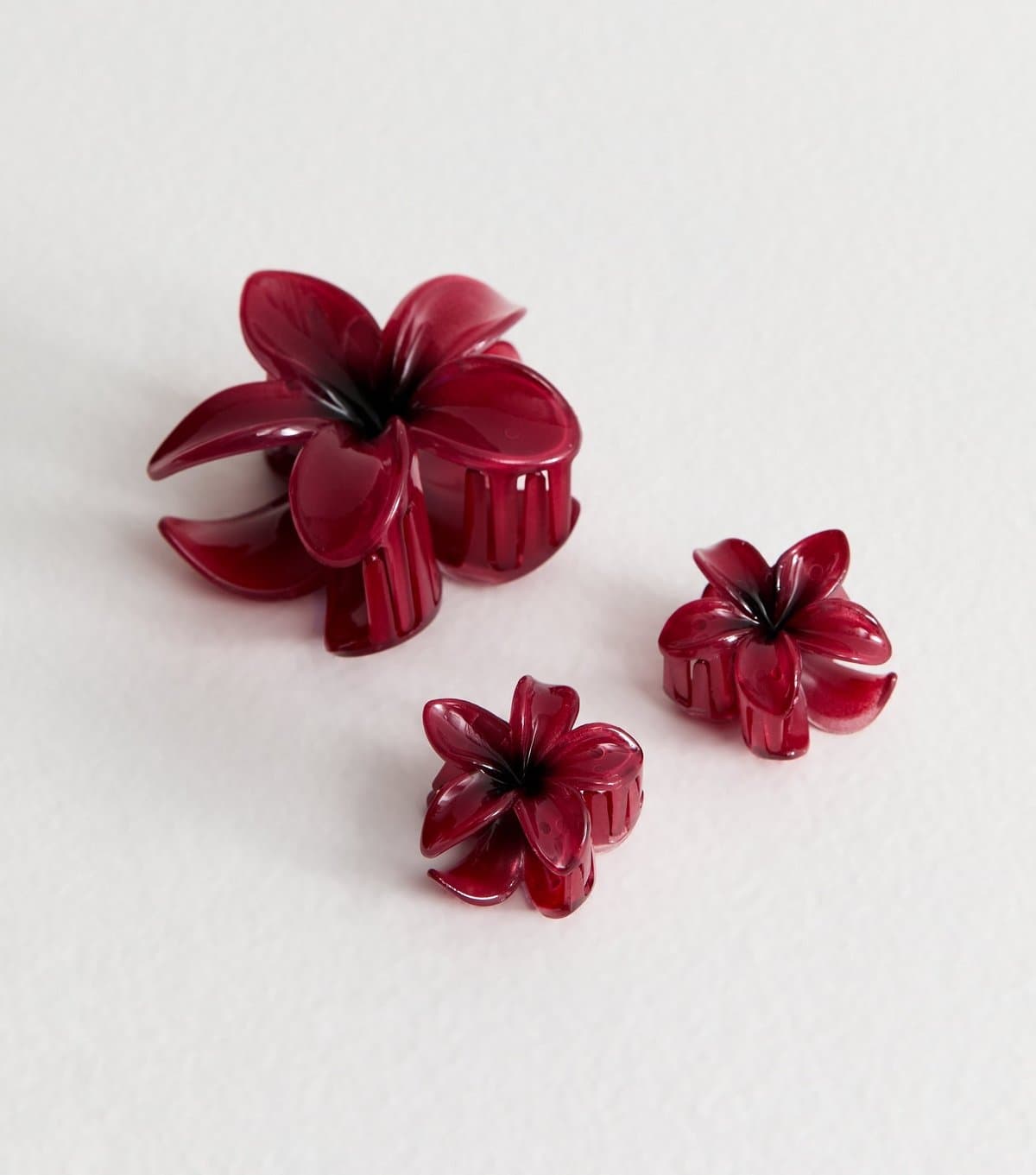 New Look Pack of 3 Burgundy Ombre Flower Hair Clips New Look