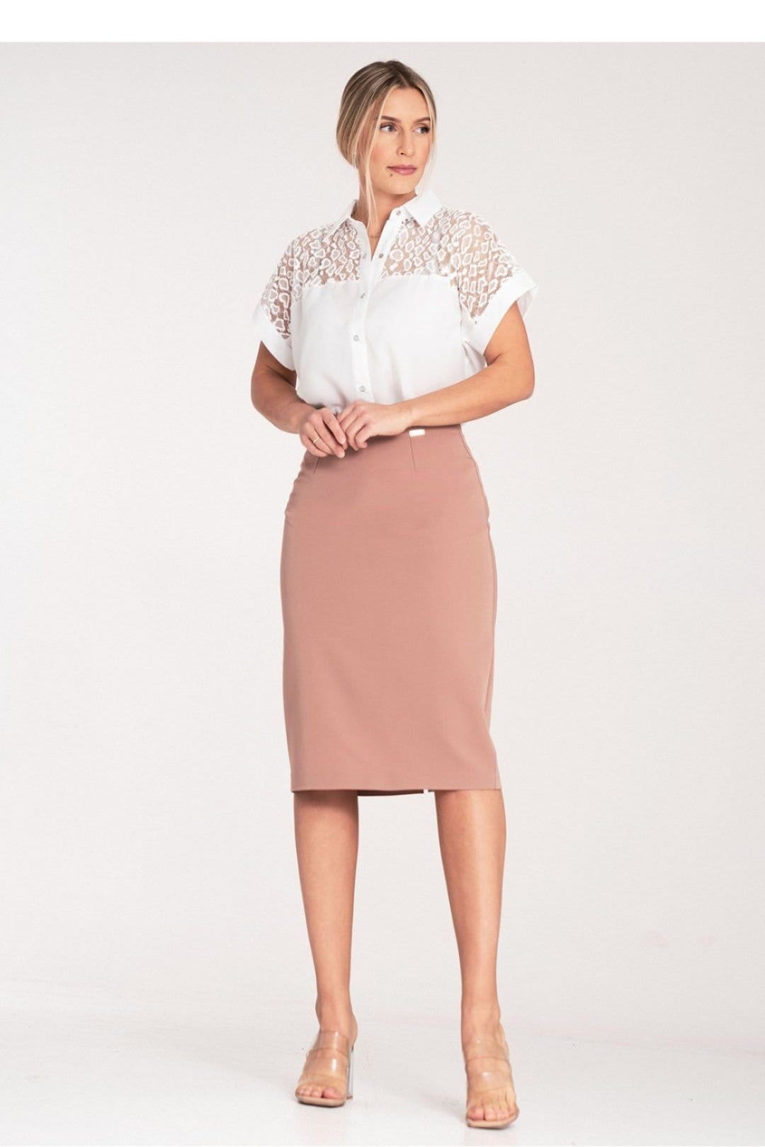 Love Lace Love Lace Women's Extended Cut Sheer Mottled Short Sleeve Shirt in White - 4