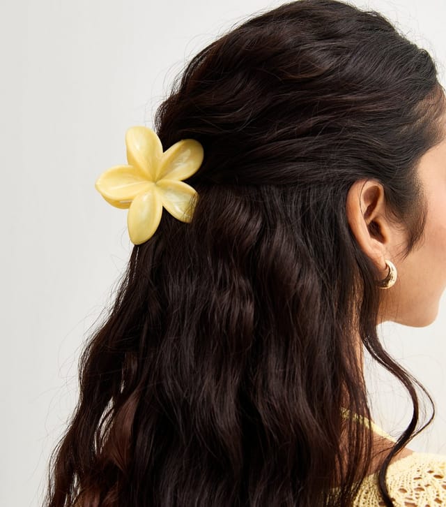 New Look Pack Of 3 Yellow Tropical Flower Hair Clips New Look - 2