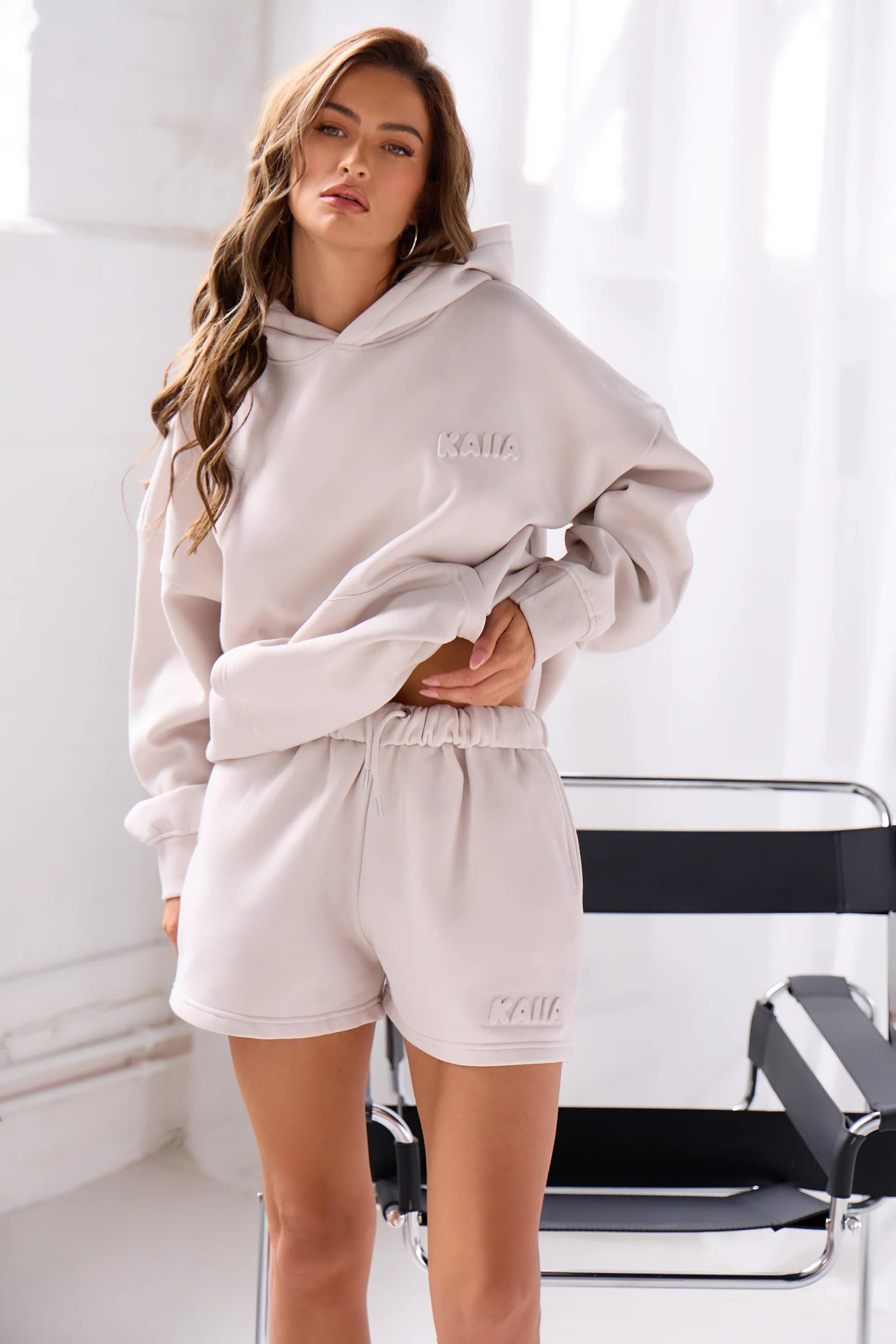 Kaiia Kaiia Embossed Bubble Logo Mini Sweat Shorts Oyster