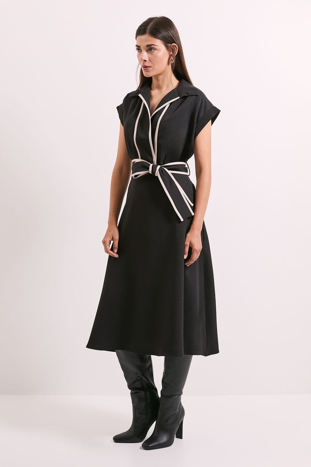 Principles Principles Women's Contrast Tie Waist Midi Dress in Black