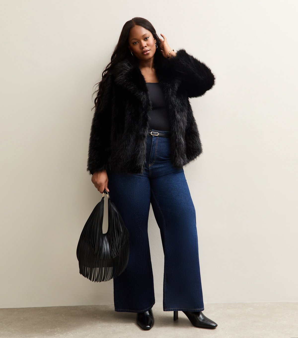 New Look Women's Plus Size Black Shaggy Faux Fur Jacket Curves New Look - 2