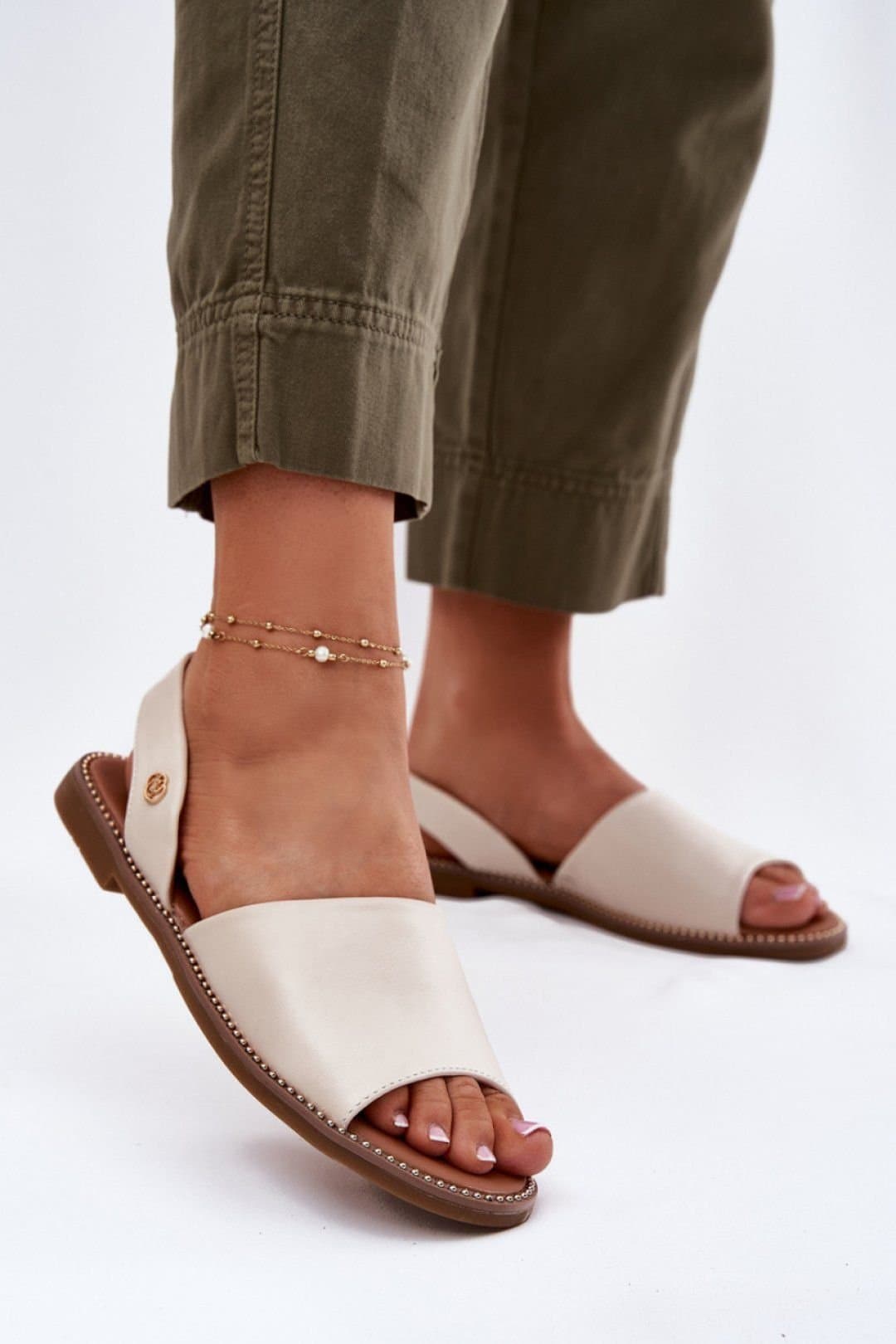 Love Lace Love Lace Women's Flat Heel Sandals with Decorative Back Strap for Day in Beige