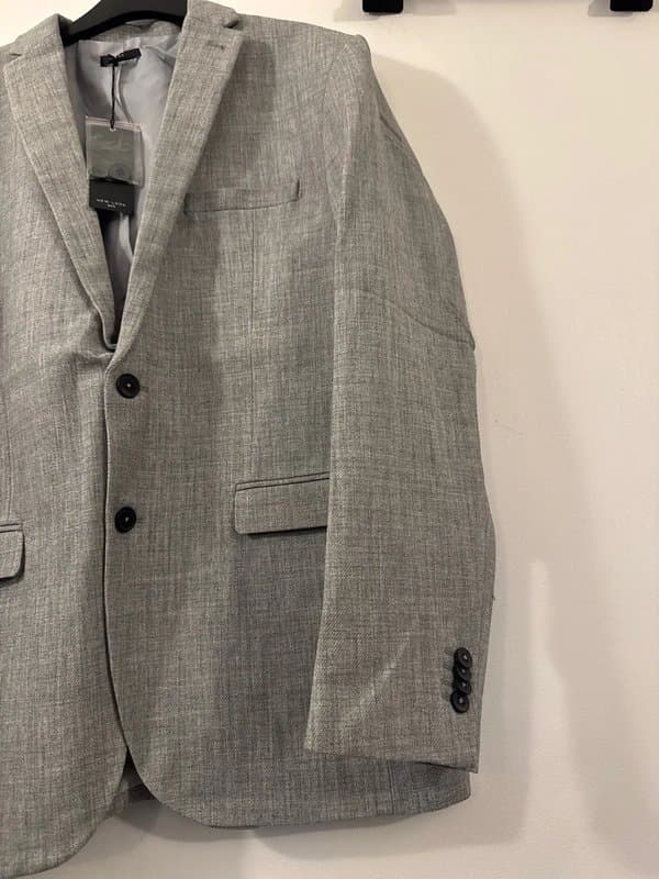 New Look Men’s slim fit suit blazer 42R 106cm in grey
