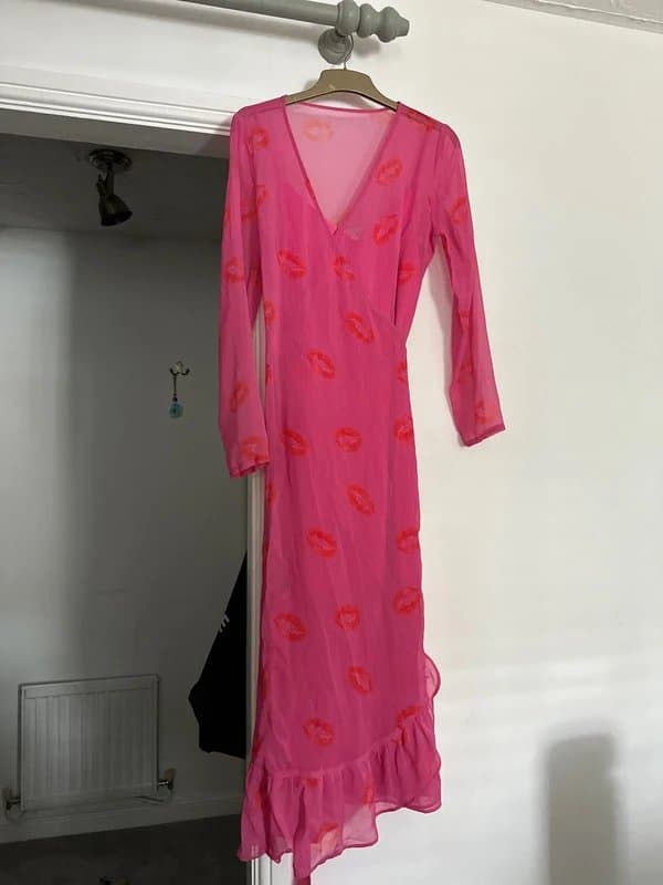 Never Fully Dressed Never Fully Dressed wrap dress pink with red lips