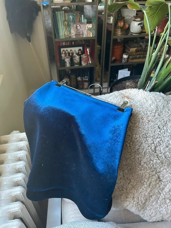 Topshop Top shop Velvet skirt navy blue size 8-10