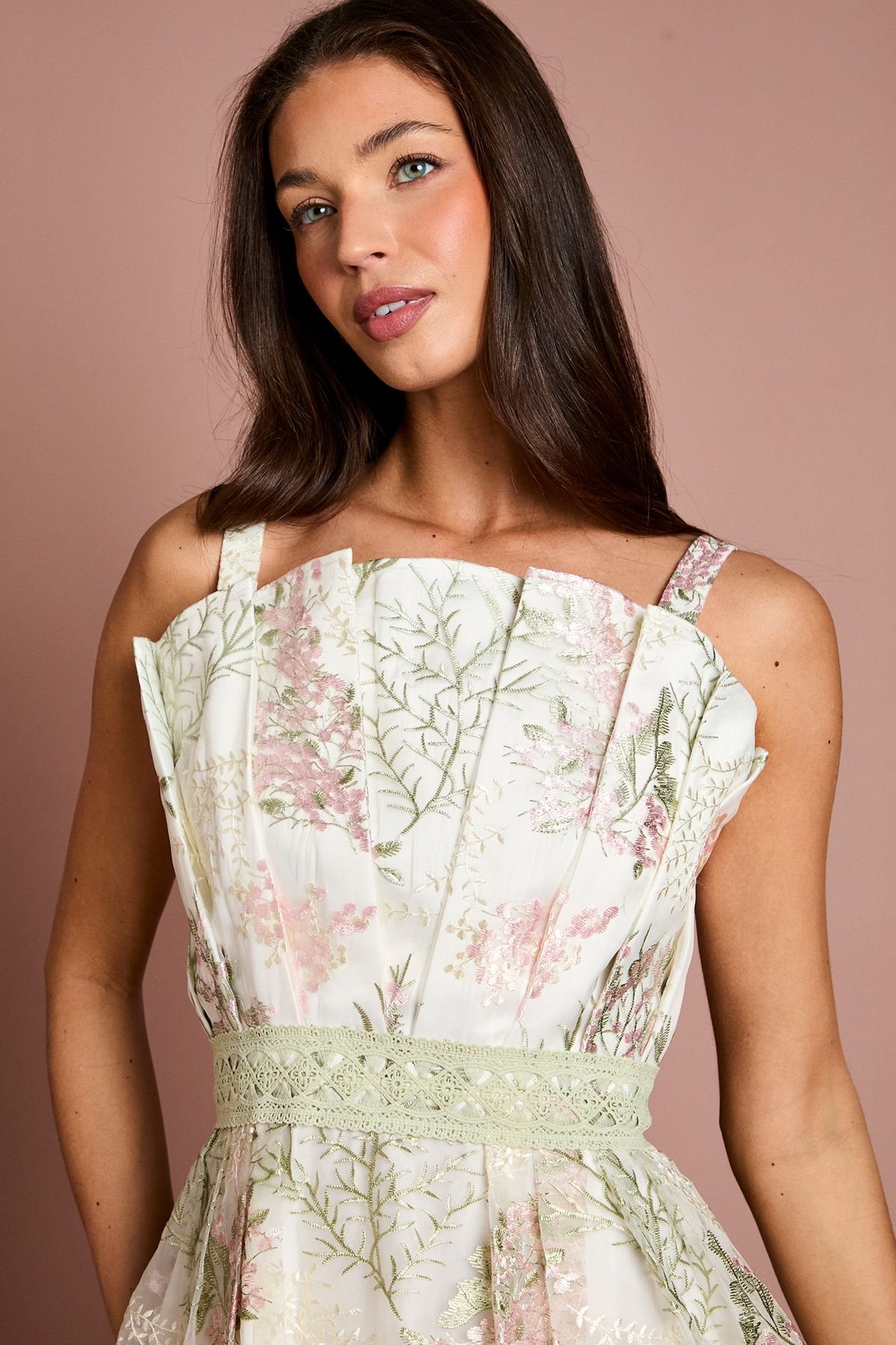 Coast Coast Women's Fan Bodice Embroidered Mesh Midi Dress in Ivory - 4