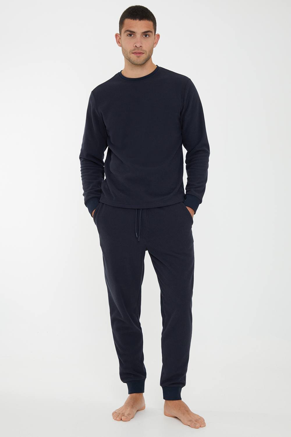 Threadbare Threadbare Men's 'Fentun' Waffle Textured Fleece Loungewear Set in Navy - 2