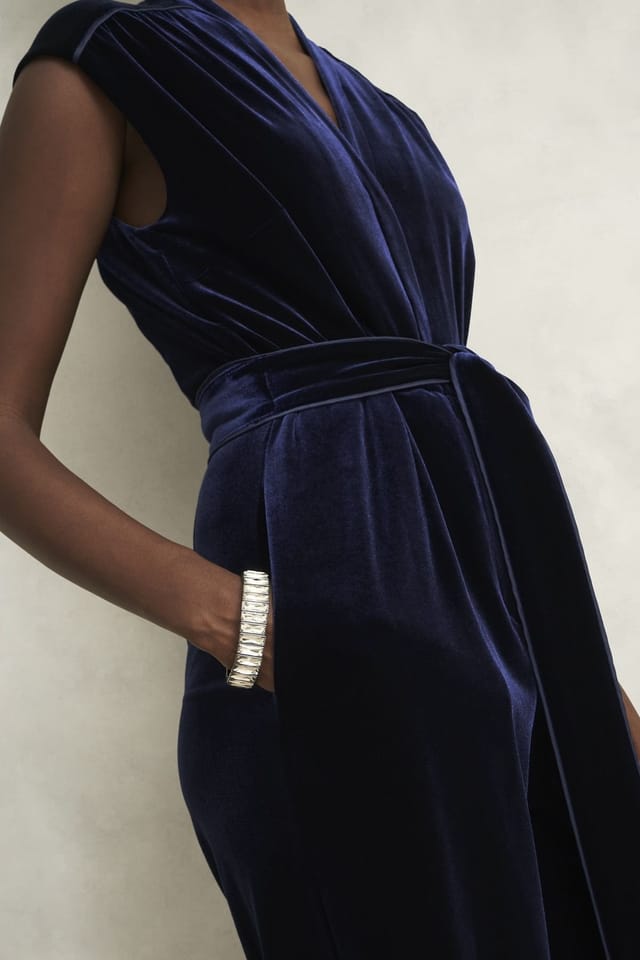 Hobbs London Hobbs London Women's V-Neck Tie Waist Cap Sleeve Jumpsuit in Dark Navy - 3