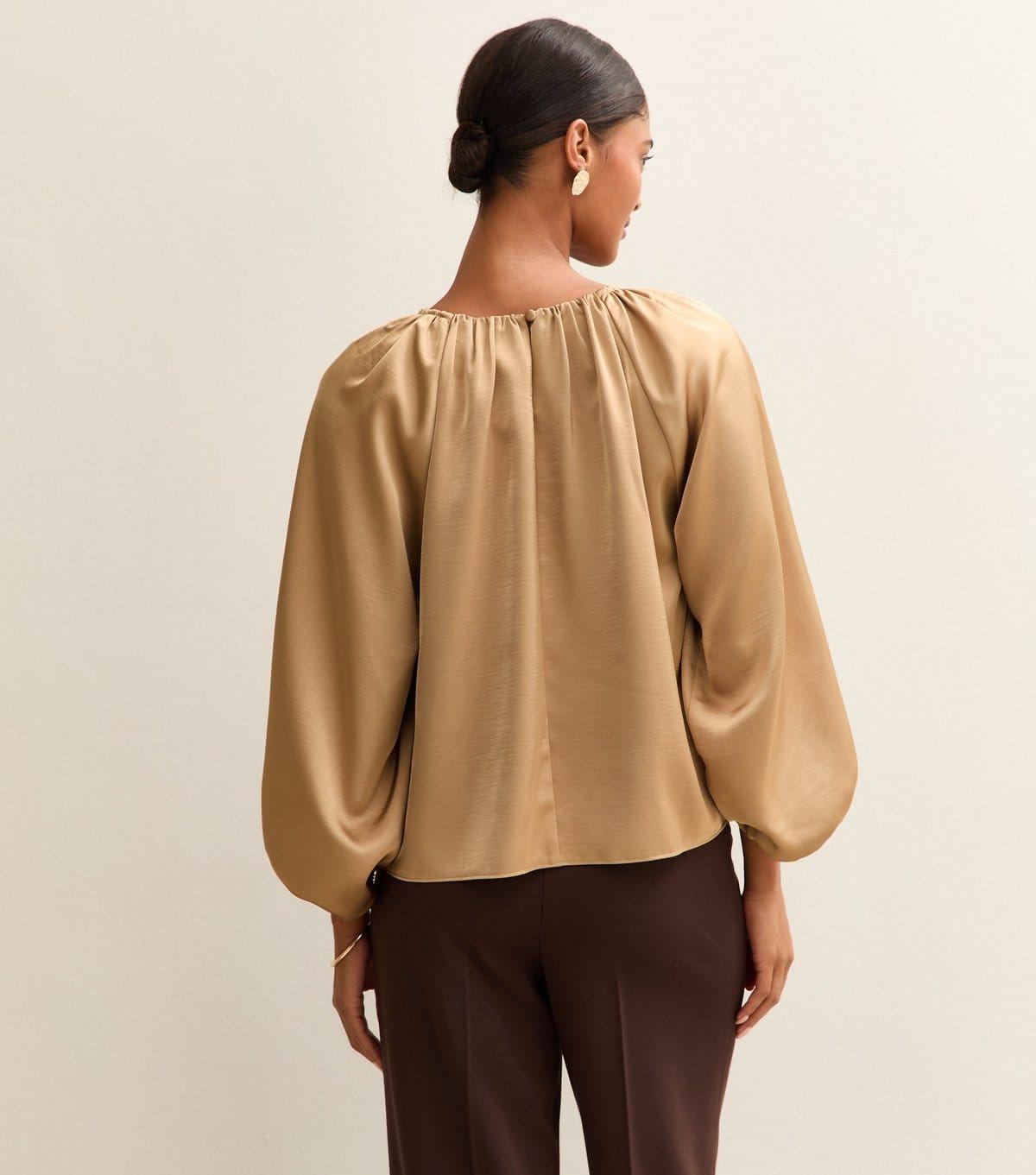 New Look Women's Gold Satin Gathered Crop Sleeve Blouse New Look - 4
